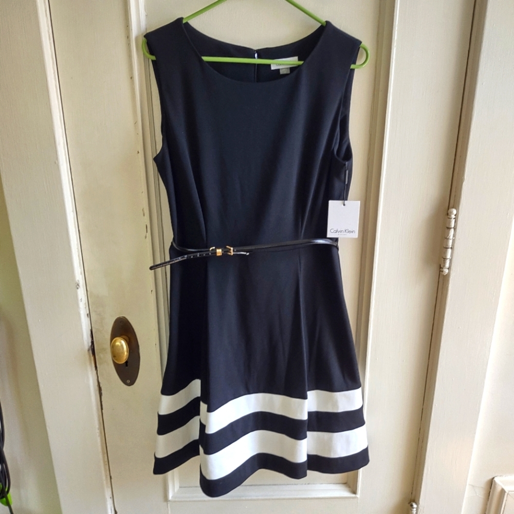 NWT Calvin Klein belted dress size 12